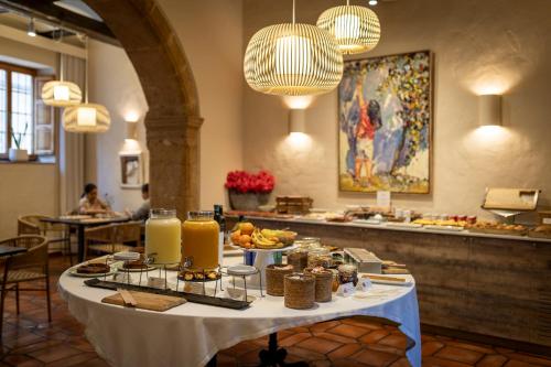 Food and beverages, Hotel Nou Roma in Denia Old Town