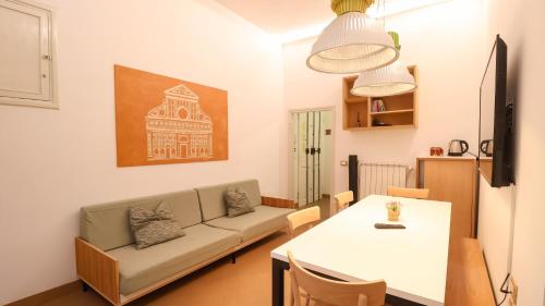 Florence Cozy Suite - with Wi-Fi and Smart TV