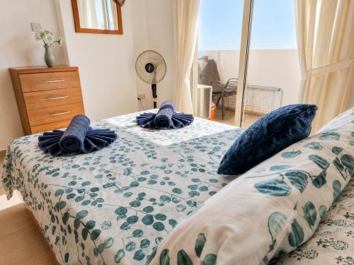 2 bedroom apartment E8 located pool level, sea view, FREE WIFI, Peyia (foto 2)