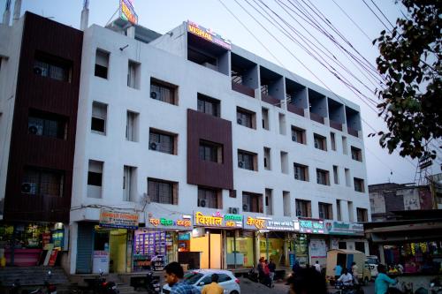 Hotel Vishal International, Beed