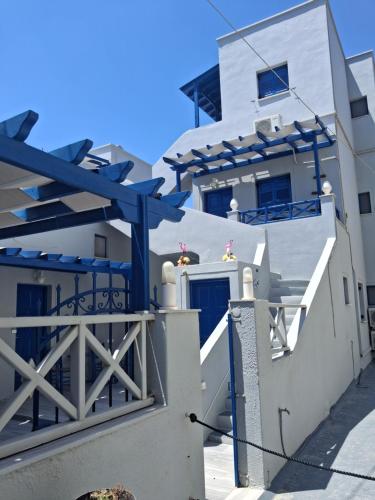 Lunar Seaside Hotel, Perissa