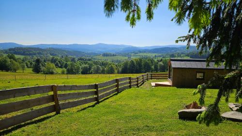 Glamping Šumava (Glamping Sumava) in Hartmanice