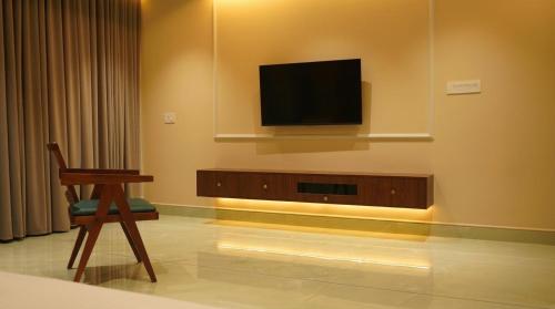 Oakleaf residency in Vennakkad