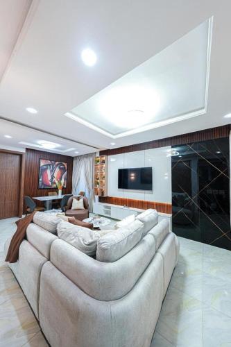 Luxy – khách sạn tại Somolu