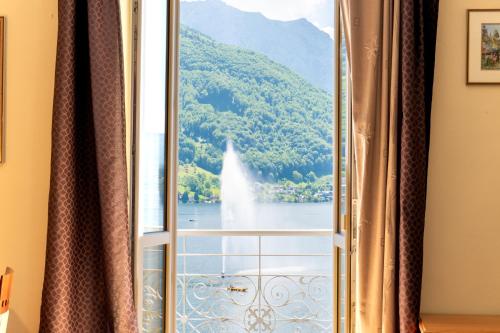 Lake View Apartment, Blick auf den Traunsee und auf das Schloss Orth - ideal fur Paare und Genießer - Wels Lake View Apartment, Blick auf den Traunsee und auf das Schloss Orth - ideal fur Paare und Genießer - Wels
