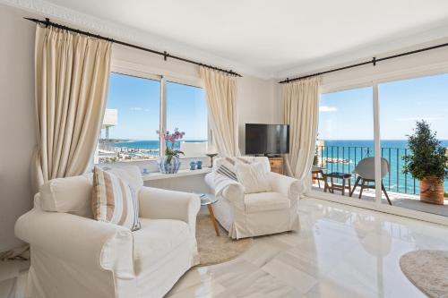 Beachfront Marbella Sea Views, Old Town, Parking