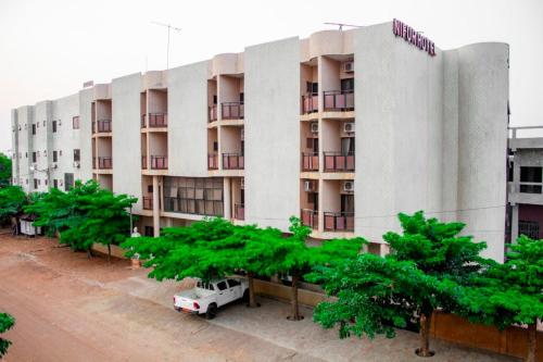 . NIF-UR Hotel Bohicon