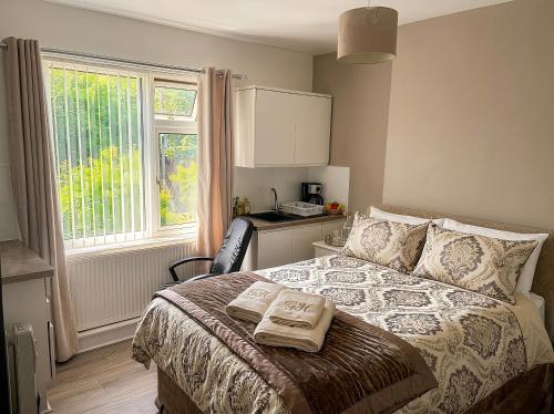 Jacuzzi City Guesthouse, about a 7 min walk to Racecourse and 10 mins to the City chambre d'hôte Cantley