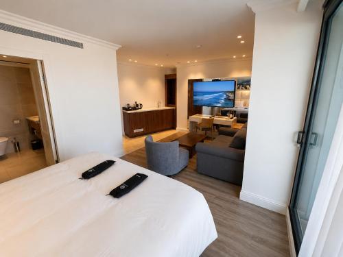 Suite, premium, junior, balcony
