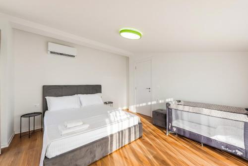 8th Floor Apartments Golem - image 2