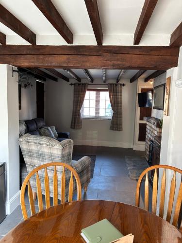 Honeybee Cottage in Upper Broughton