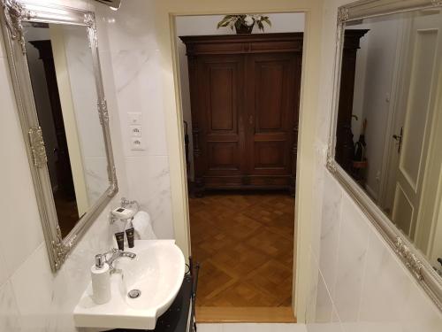 Charles apartment - image 4