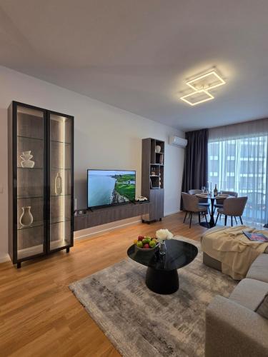 Cecile Central Apartment with underground parking – khách sạn tại Khac