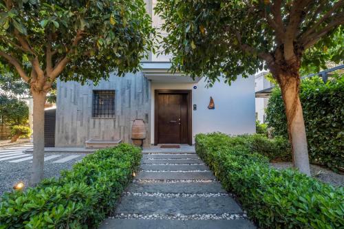 ทัศนียภาพภายนอกโรงแรม, Luxury Villa with Private Pool in Central Bodrum in โอมูร์ชา