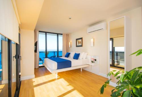 Orbi City Hotel - VIP in בתומי