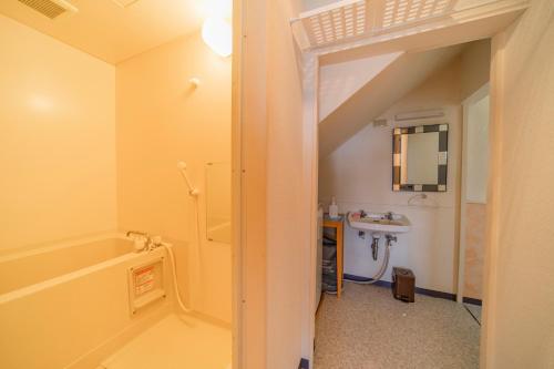ArtBar & GuestHouse ennova in Atami