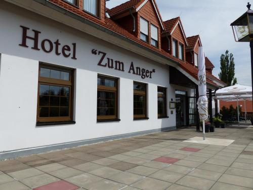 Hotel Zum Anger - Neukirchen-Pleiße