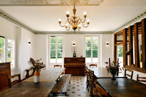Maison de Charme pour 40 personnes in Bleneau