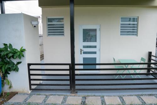 Victoria Near San Juan – khách sạn tại Levittown