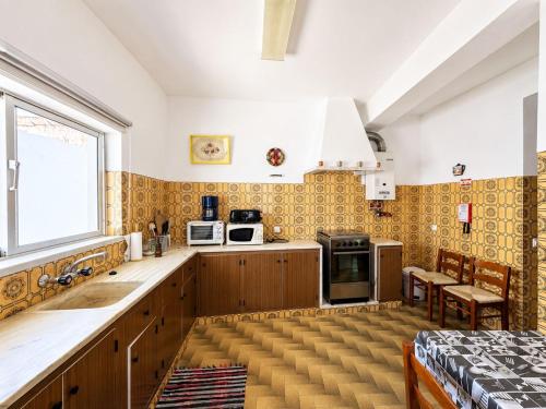 Konyha, Casa Amarela in Raposeira