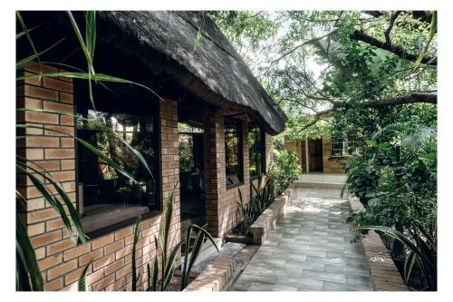 Vườn, Leon's Lodge in Choma