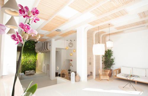 Gatzara Suites Santa Gertrudis - main image