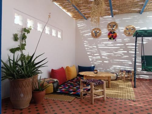 ReliefHouse Authentic Moroccan House with Rooftop Terrace in Les Amicales