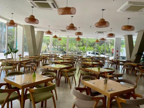Restaurant, Hotel Porto Horizonte All Inclusive by oxoHotel in Santa Marta