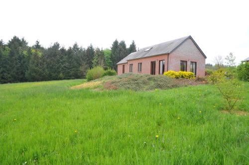  Laloux, Pension in Laloux bei Serinchamps