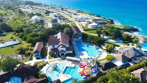 Family 4BR Villa 24hr security Sosua Ocean Village in Playa Chiquita