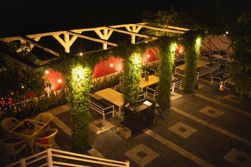 レストラン, Hotel The Vibez Inn & Restaurant in ジャバルプール
