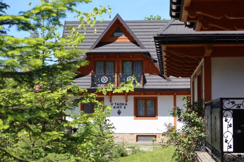 Apartamenty i Domki U Tadka – khách sạn tại Kiry