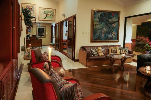 Shared lounge/TV area, Estancia El Caney in Cerritos