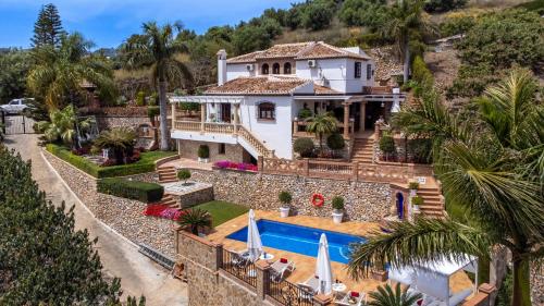 Villa Frigiliana 012 by Casitas Select – khách sạn tại Pueblo Rocio