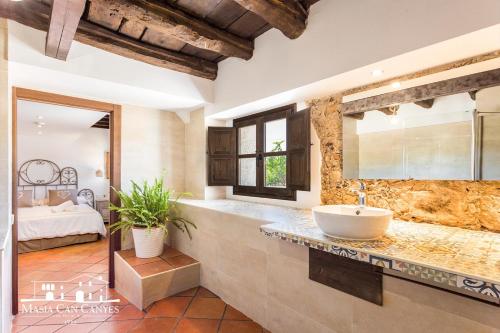 Book the Queen Room - Disability Access Queen Room - Disability Access