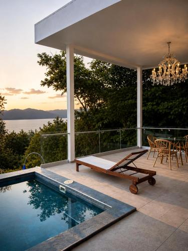 . Hotel y Restaurante Buganvilias