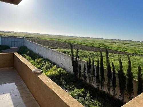 Peaceful farm with panoramic views and terraces – khách sạn tại El Jadida