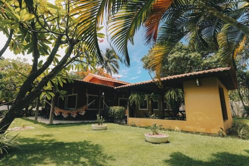 Aconchego, Jardim, Céu Azul a 100 m do mar, Temos ! – khách sạn tại Khac