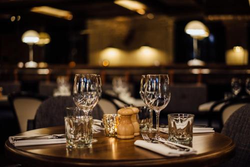 The Blue Boar - image 8