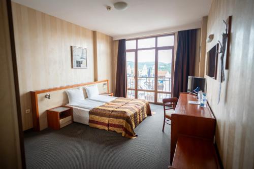 1 double bed