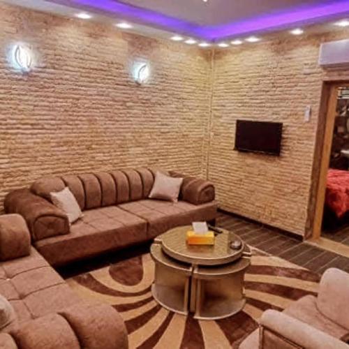 5060 House in คารัก