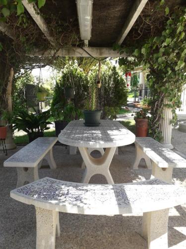 Chalet familiar con Piscina en Casar de Escalona,lugar ideal para visitar Puy du Fou in Hormigos