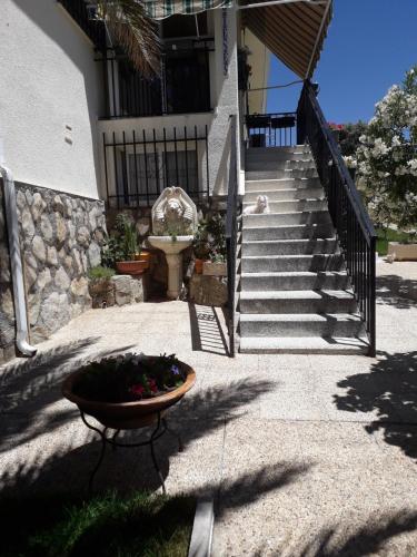 Chalet familiar con Piscina en Casar de Escalona,lugar ideal para visitar Puy du Fou in Hormigos