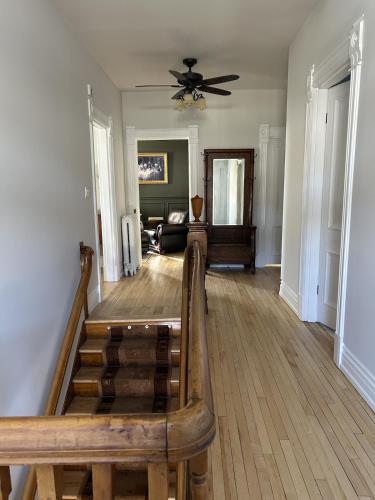 Les Ancestrales - Maison Jodoin, Augustine Suite in Saint-Hyacinthe