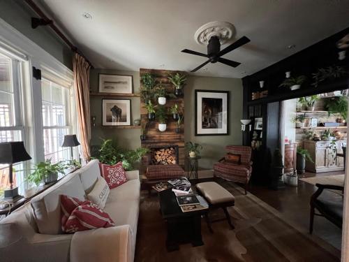 FIFA Stay Stylish Craftsman Retreat Near Transit – khách sạn tại Khac