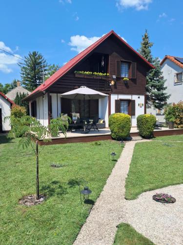 Sunshine Vendégház Balatonfenyves – khách sạn tại Balatonfenyves