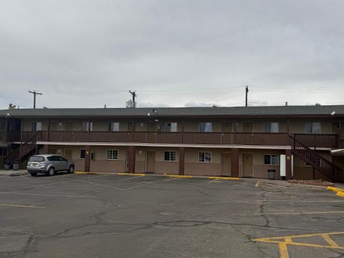 A szálláshely kívülről, Encore Motel in Farmington Városközpont