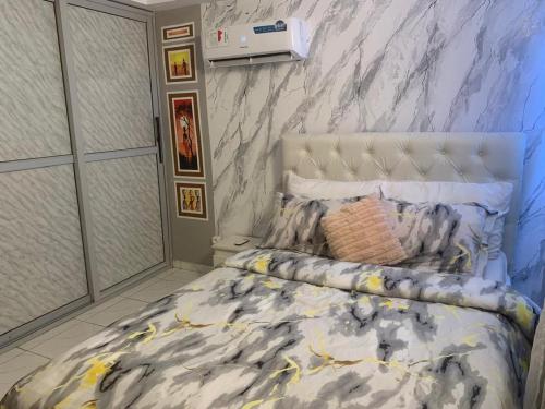 Grande Studio Duplex - Abatta Abidjan – khách sạn tại Koumassi