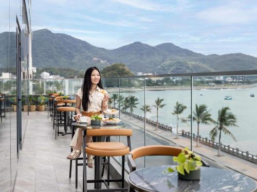 Restaurant, The Morning Glow - Handwritten Collection in Vĩnh Hòa