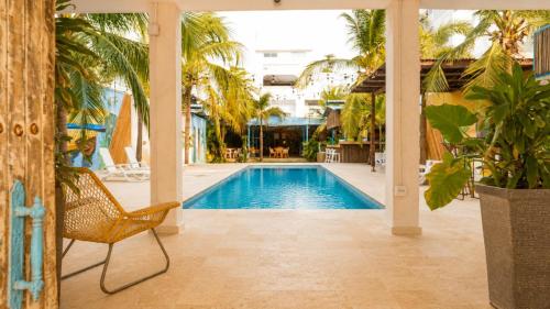 Swimming pool, Hotel Coco Beach by Croma in La Boquilla